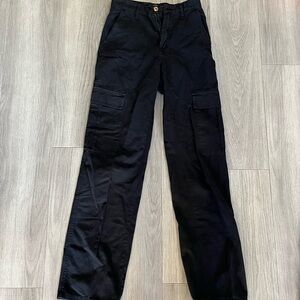 Black stradivarius cargo pants